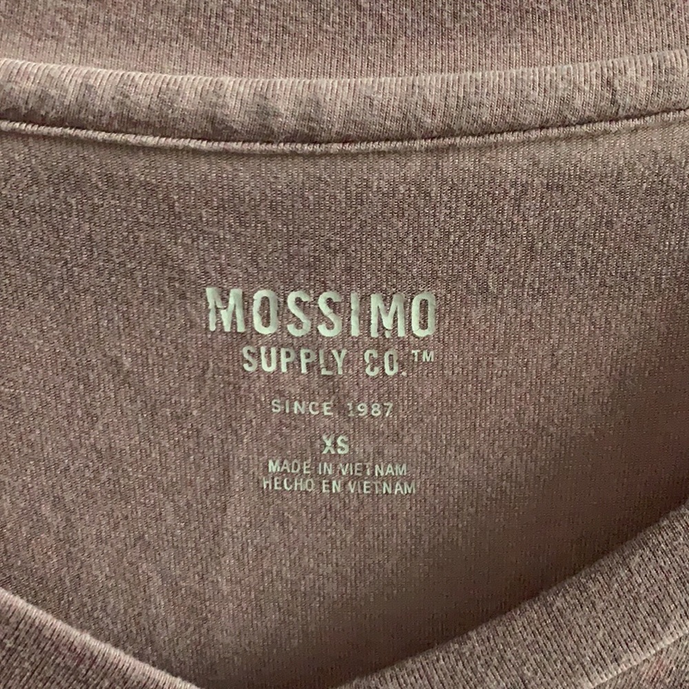Mossimo Tee - Picture 2 of 3